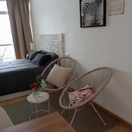 Estudio Con Encanto *